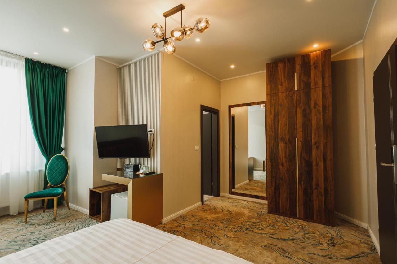 Motel Andra Tecuci Zewnętrze zdjęcie