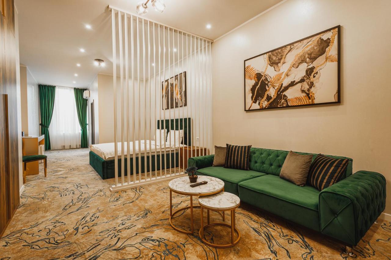 Motel Andra Tecuci Zewnętrze zdjęcie