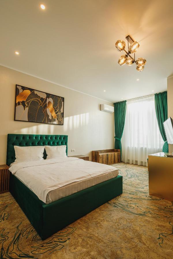 Motel Andra Tecuci Zewnętrze zdjęcie